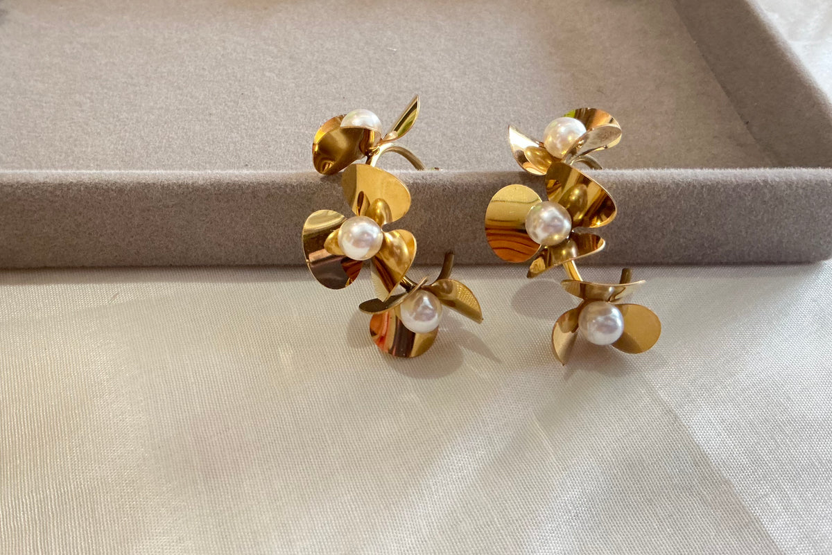 Bold Bloom Pearl Drop Earrings