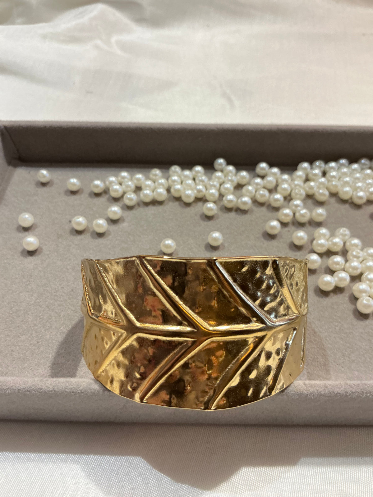 Bold Leaf Motif Cuff Bracelet