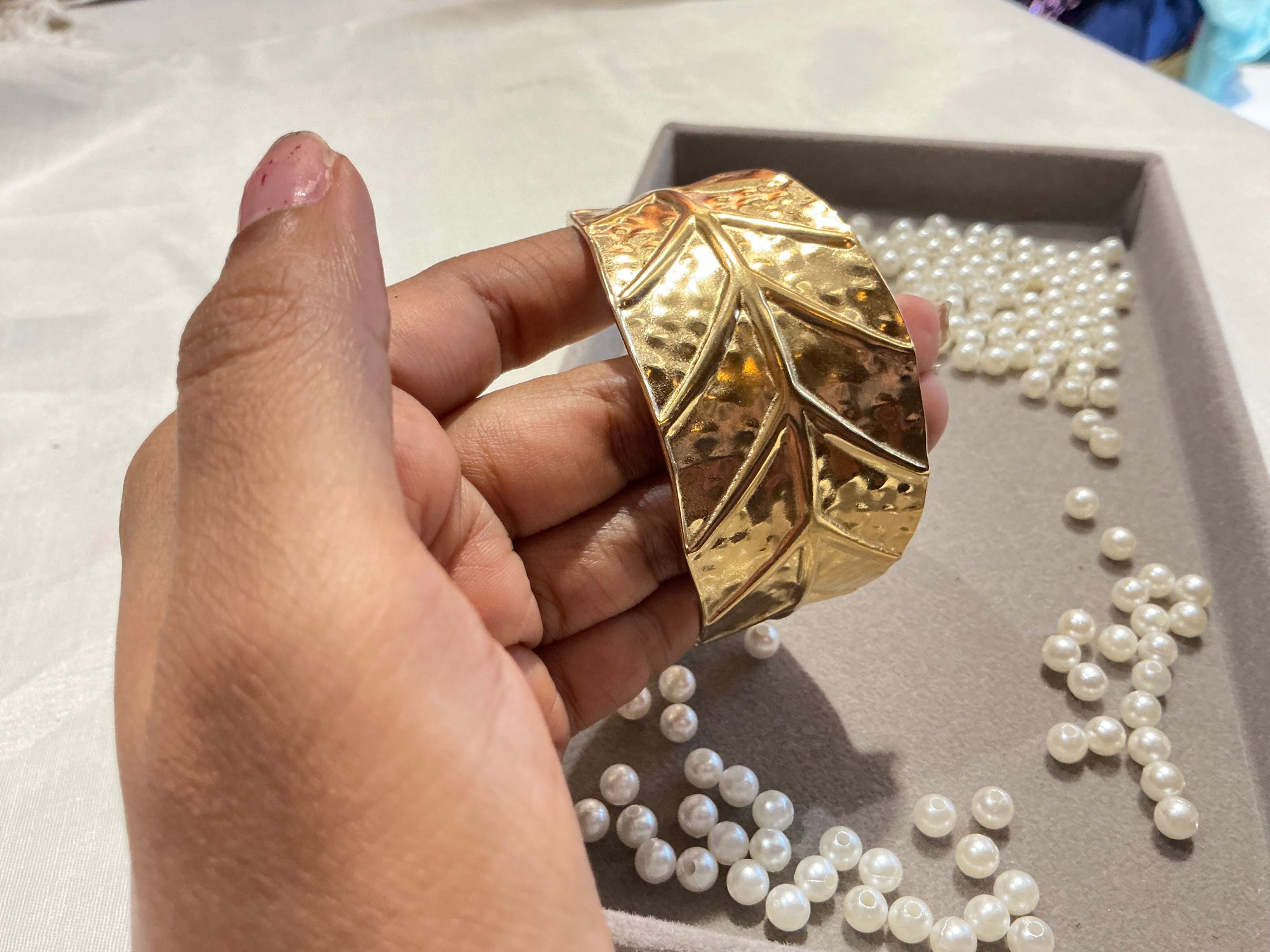 Bold Leaf Motif Cuff Bracelet